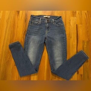 Levi’s 710 Super Skinny